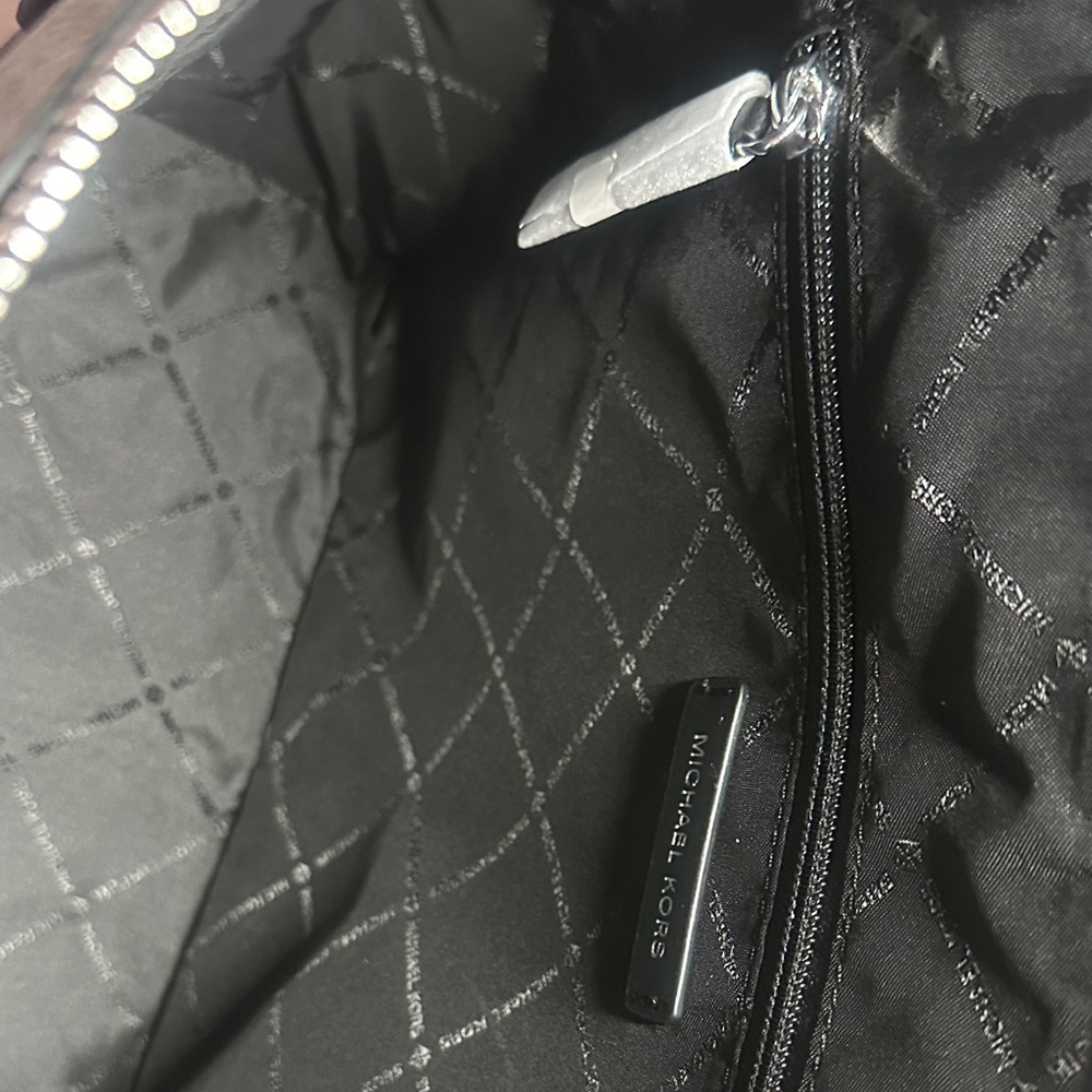 NWT Michael Kors Black Tote Bag - Picture 6 of 8